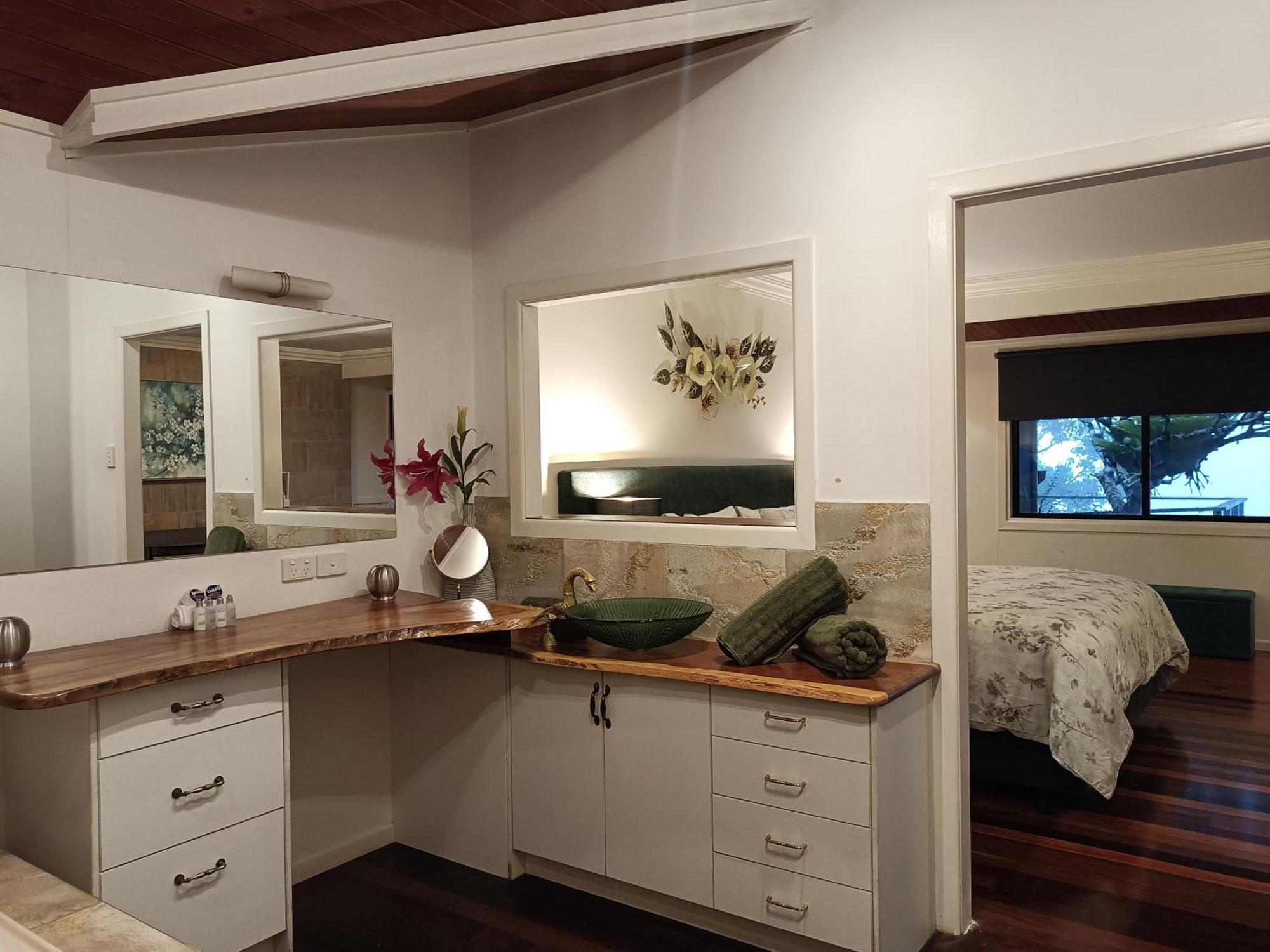 Escarpment Retreat & Day Spa For Couples Mount Tamborine Exteriör bild